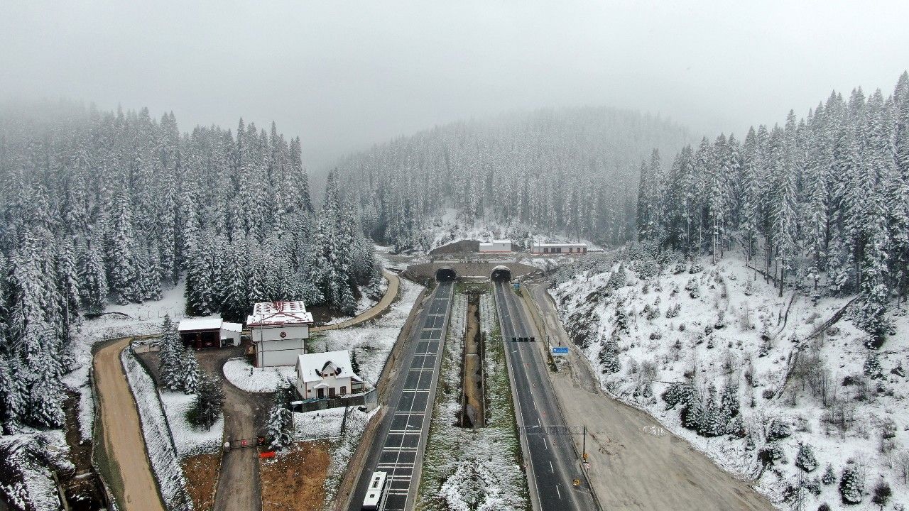 Mayıs’ta kar sürprizi: Ilgaz beyaza büründü!
